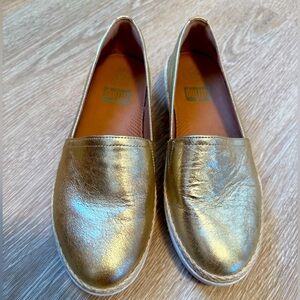 FitFlop Gold Casa Leather Slip On Loafers size 8